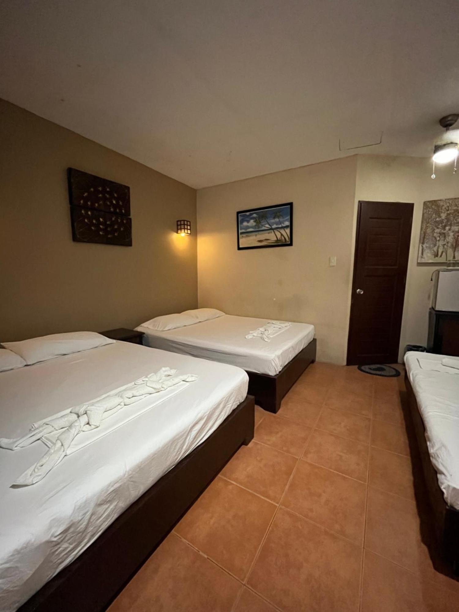 Hotel Boracay Ocean Bay 2*